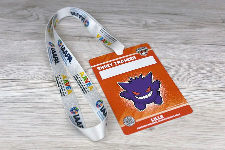 lanyard zonder haak voor IAAPA met badge voor een shiny trainer